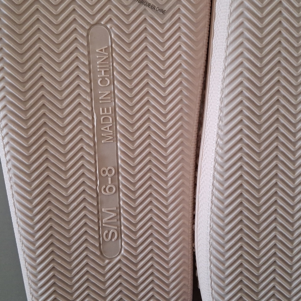 Cozy Pink Slippers with Black Pattern - Picture 5 of 6